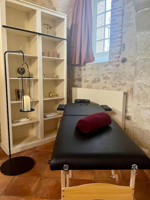 Apartamento Cozy Flat In Castle Near Fontainebleau - 10 Min Fleury-en-Biere Exterior foto
